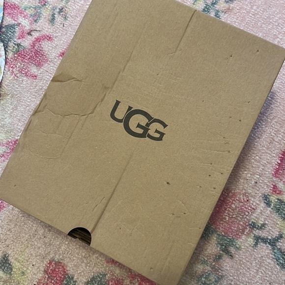 UGG Woman’s W Palomar Sneaker - Picture 2 of 8